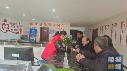 德州市陵城區(qū)糜鎮(zhèn) 零工市場(chǎng)釋放“大溫暖”，公共就業(yè)服務(wù)惠民生